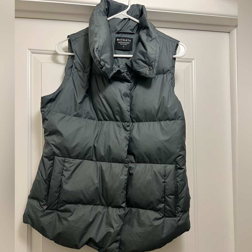 Athleta Downtown Puffer Vest